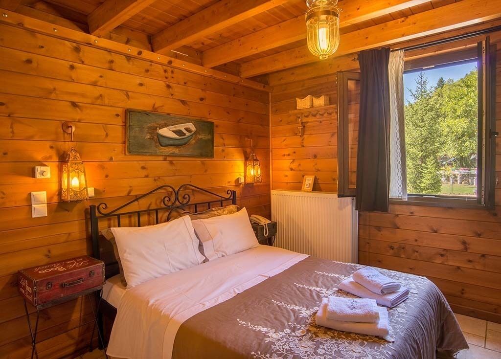 Grand Duplex, 2 Bedrooms, 2 Bathrooms, Lake View | 2 bedrooms, in-room safe, individually decorated, individually furnished