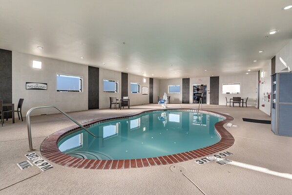 Indoor pool, outdoor pool