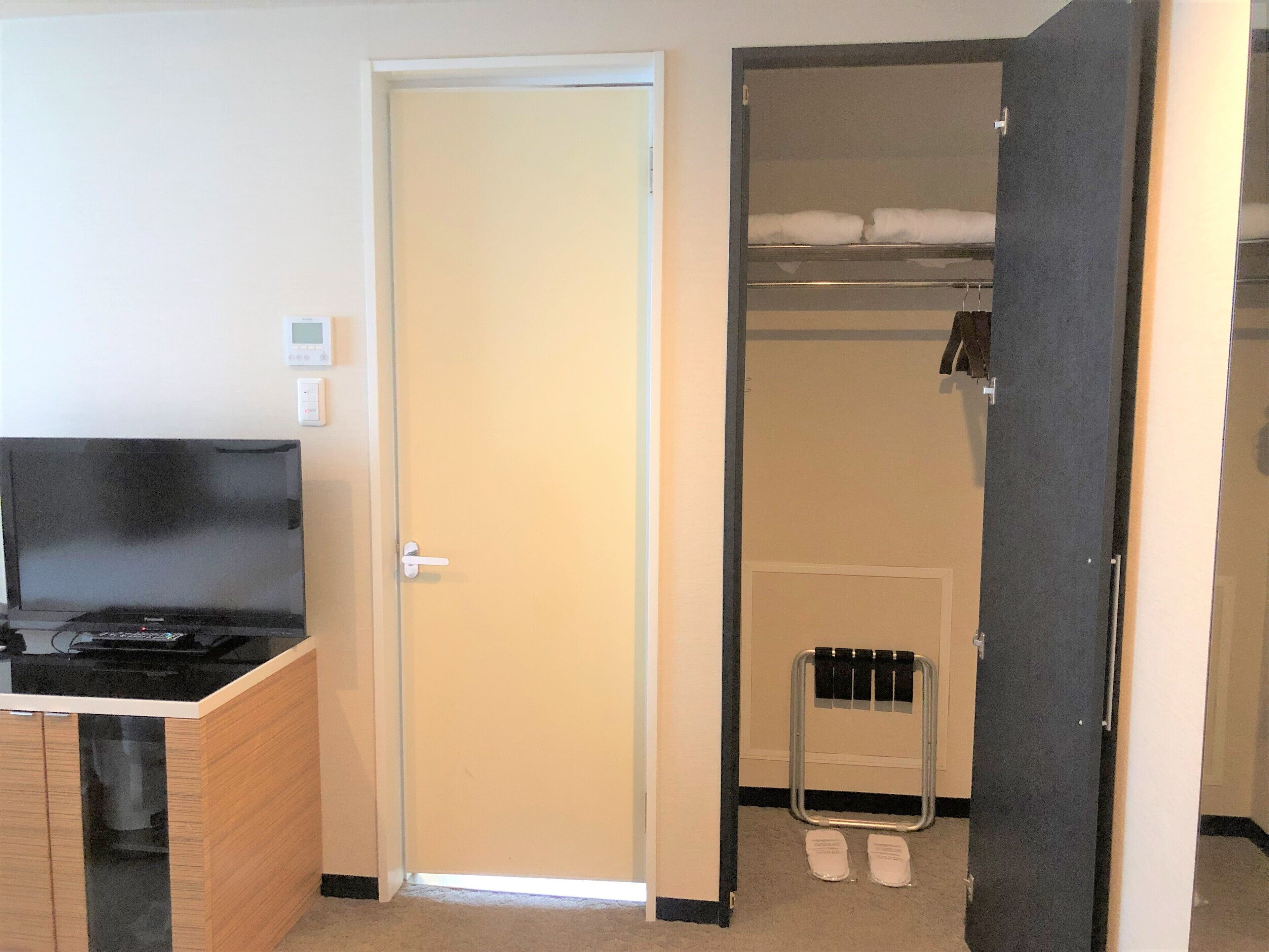 1 bedroom, desk, laptop workspace, blackout curtains