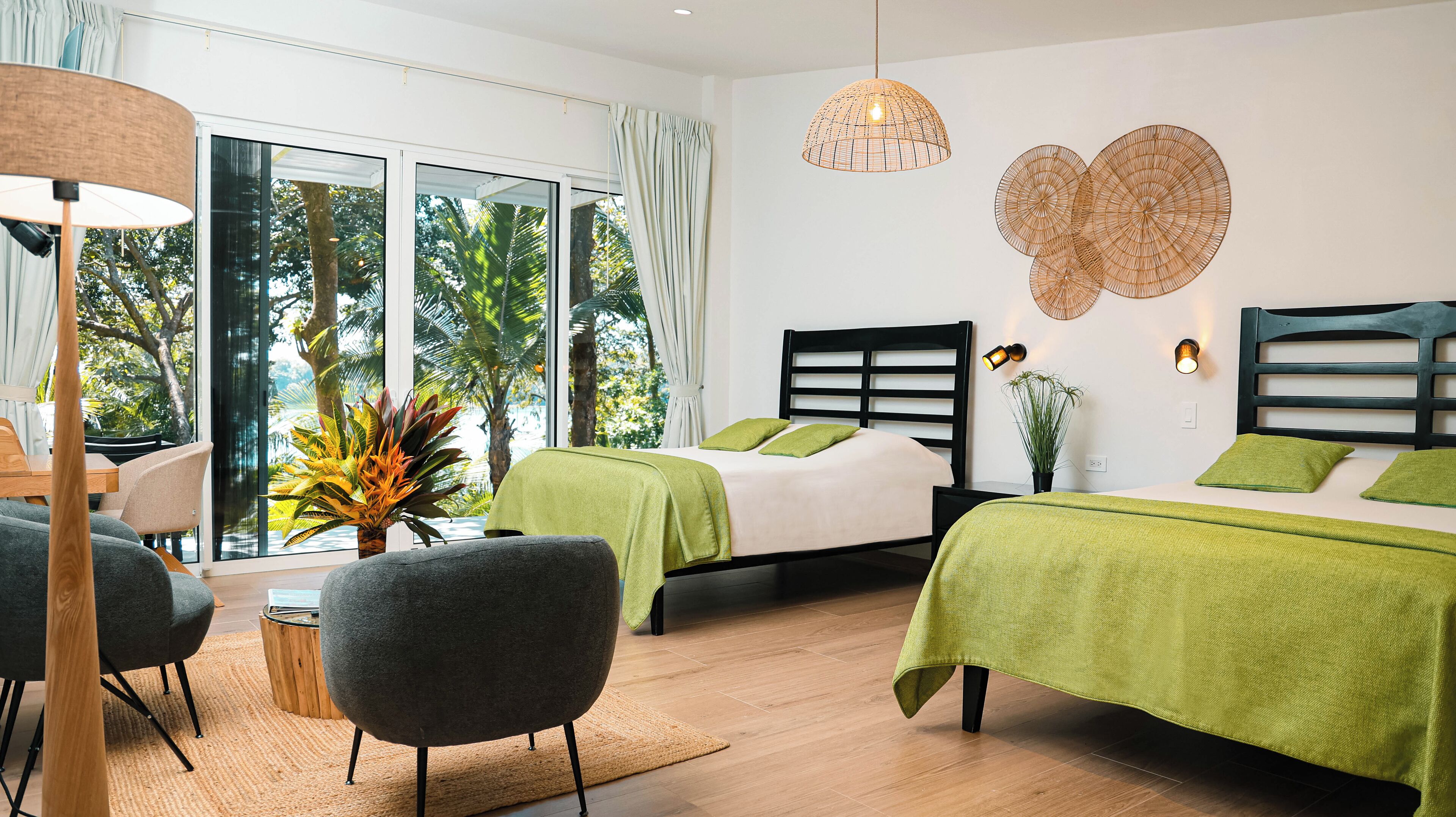 Coffres-forts dans les chambres, bureau