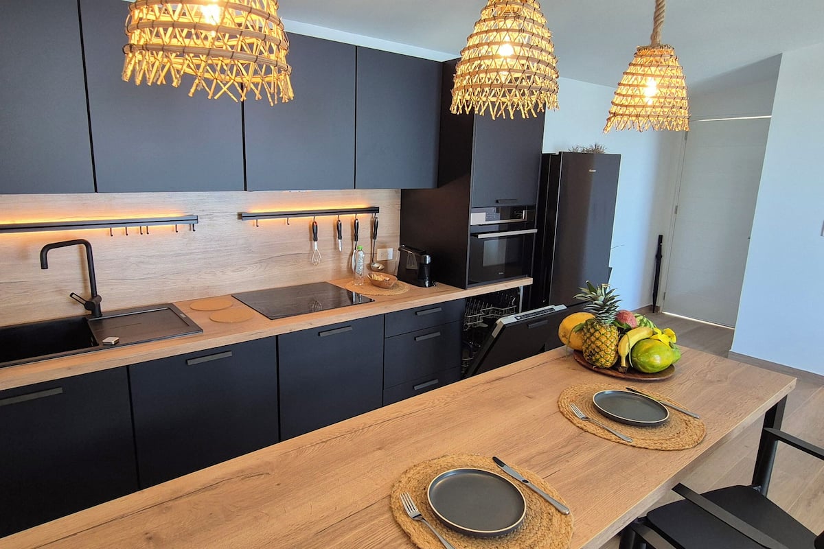 deluxe bungalow, sea facing | private kitchen