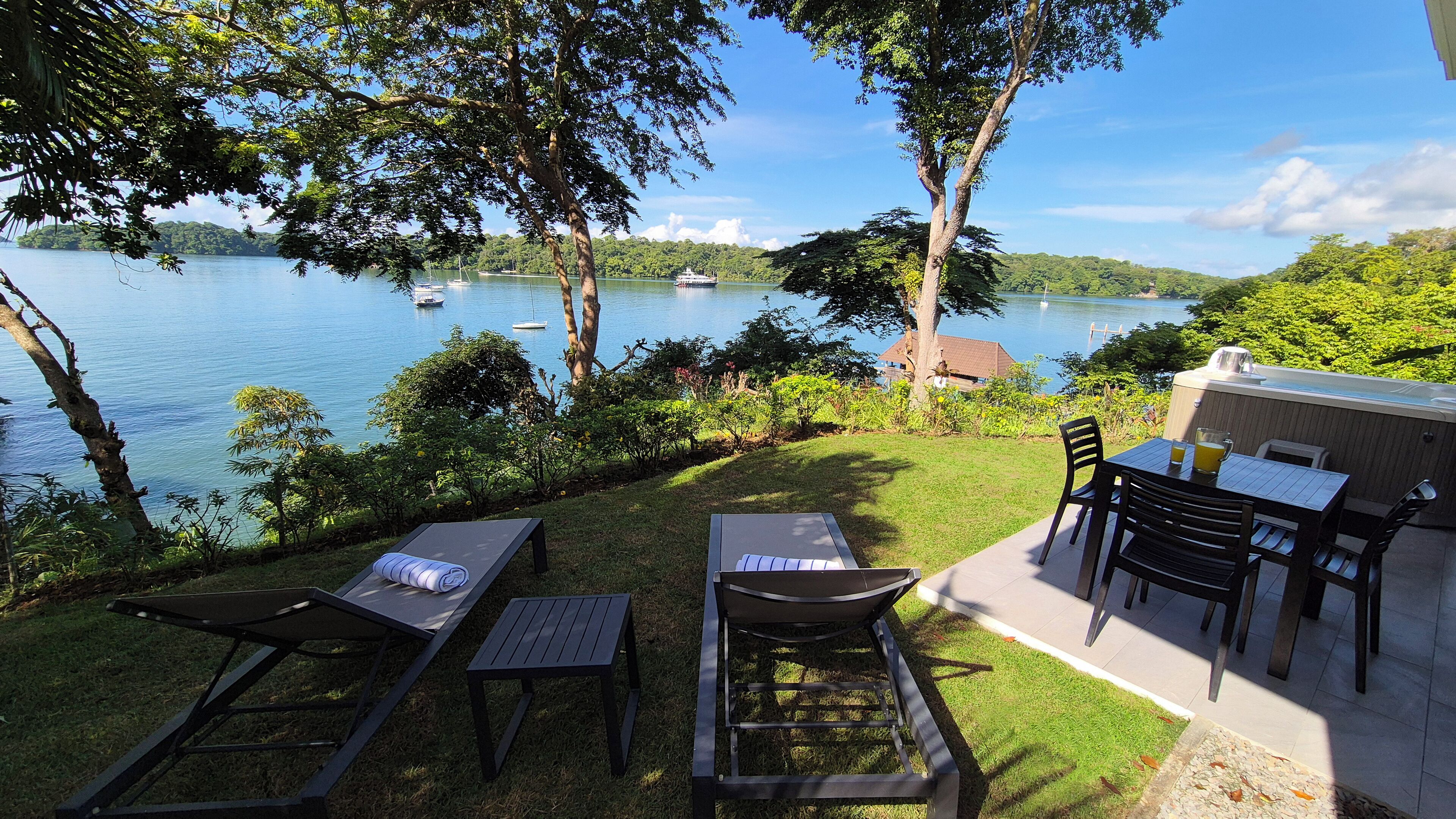 deluxe bungalow, sea facing | 1 bedroom, in-room safe, desk, laptop workspace