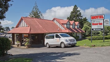 Fachada da propriedade