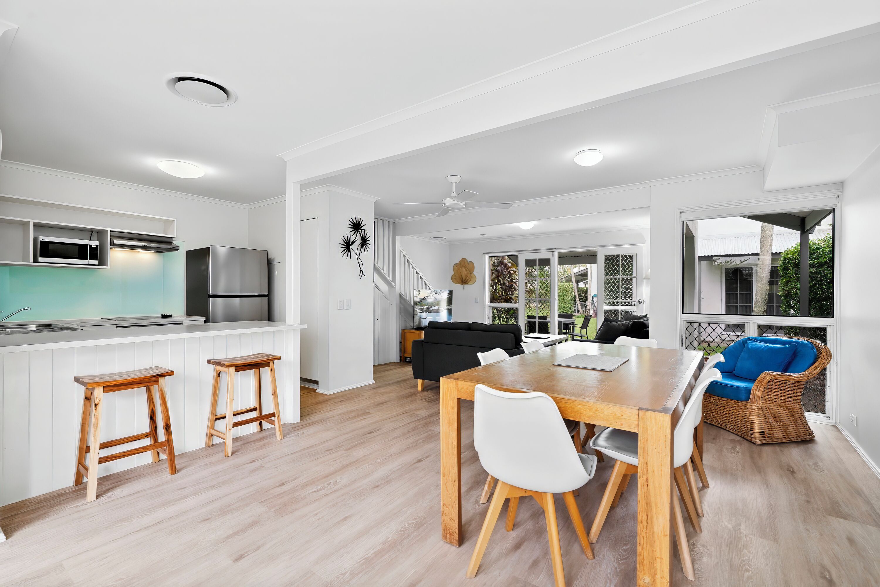 3 Bedroom Townhouse  | Private kitchen | Full-size fridge, microwave, oven, stovetop