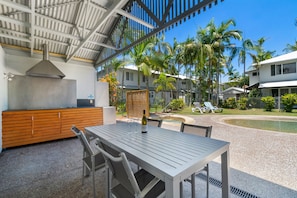 BBQ/picnic area