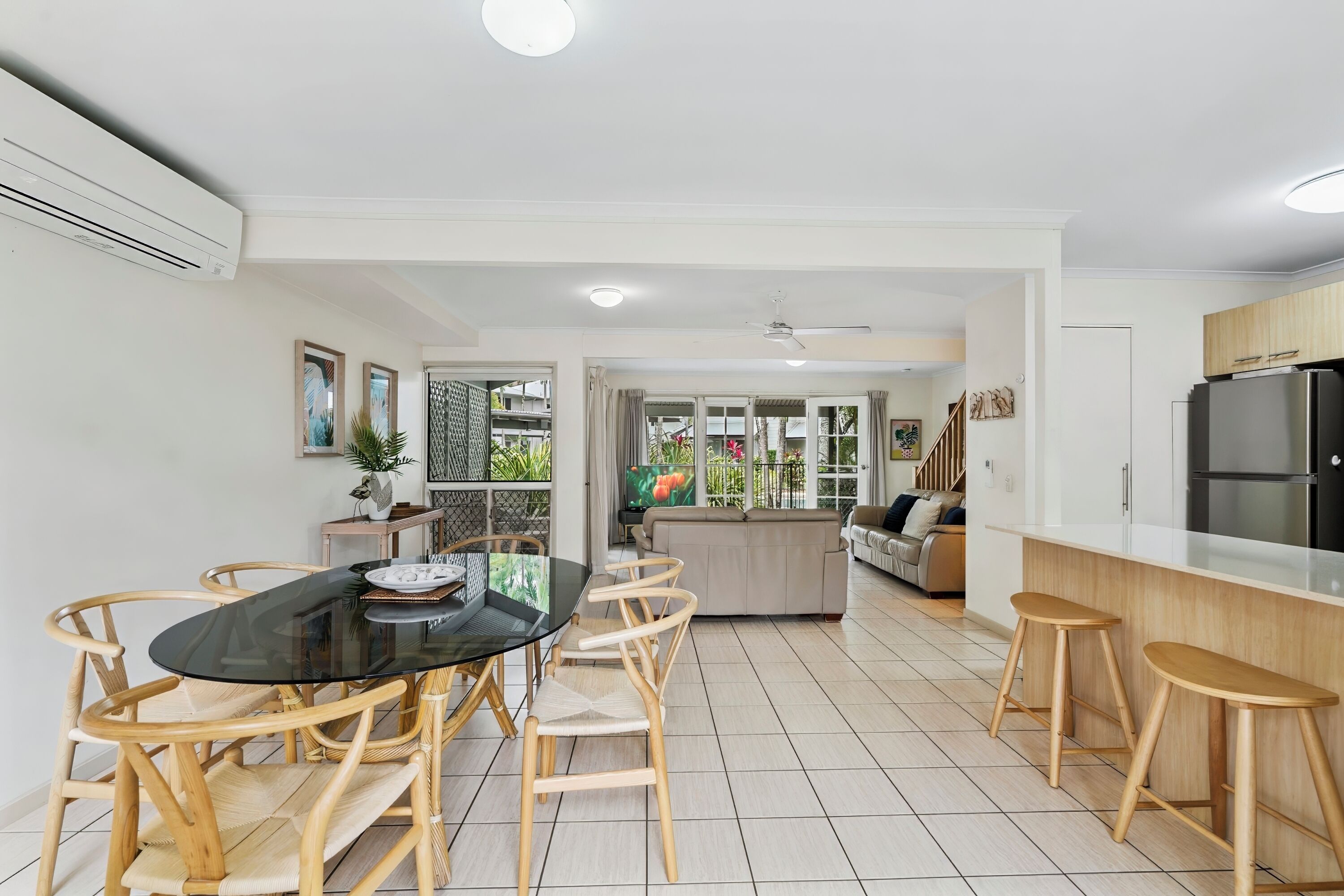 3 Bedroom Townhouse  | In-room dining