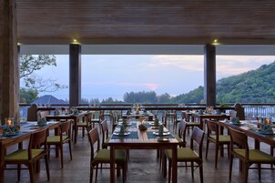 Desayuno buffet todos los días (con cargo)