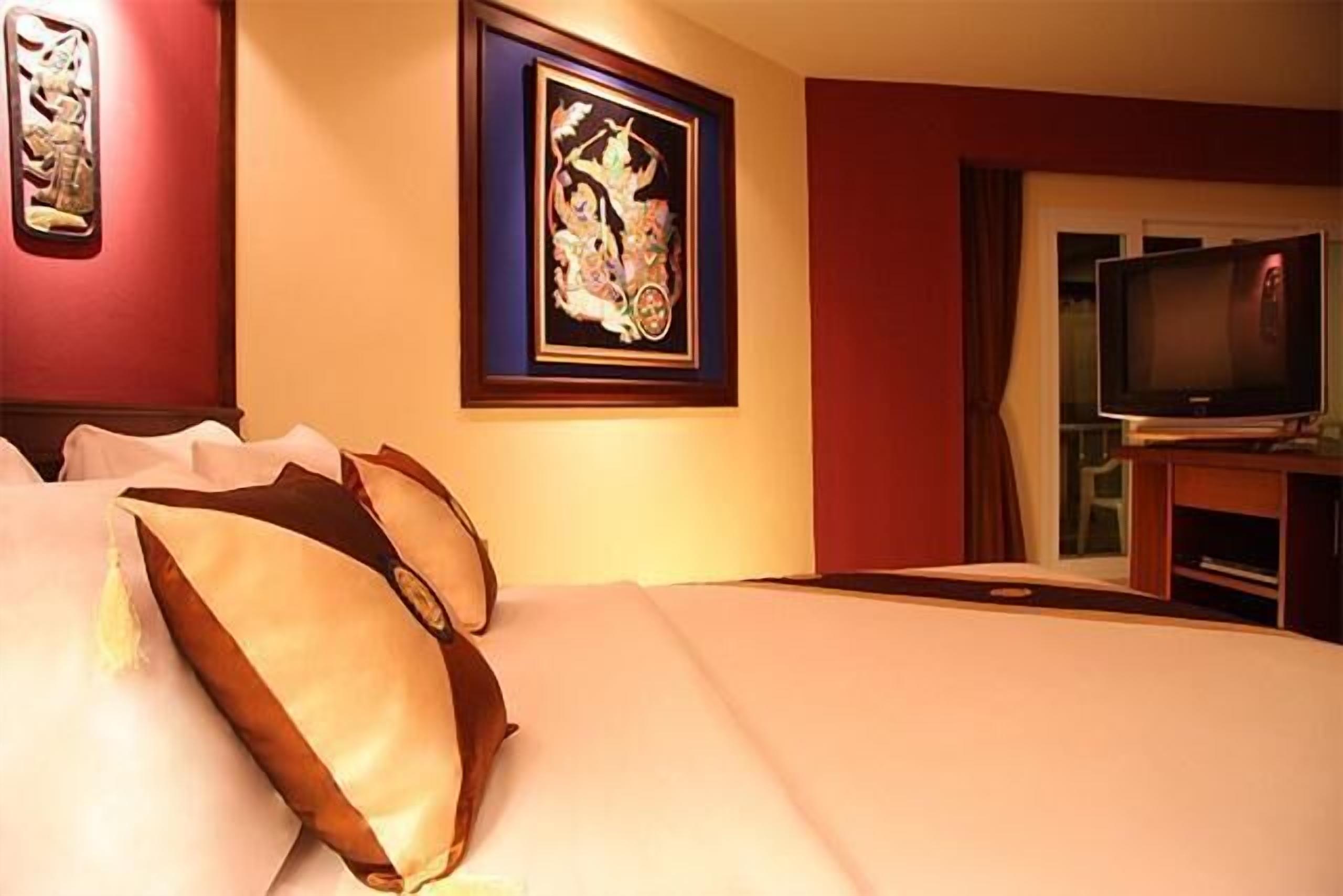 1 bedroom, minibar, in-room safe, blackout curtains