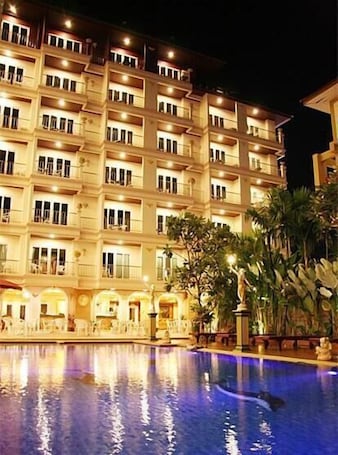 Exterior. Rita Resort and Residence