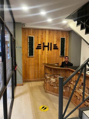 Reception - Hotel Internacional (San Carlos de Bariloche)