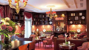 酒吧(店内)