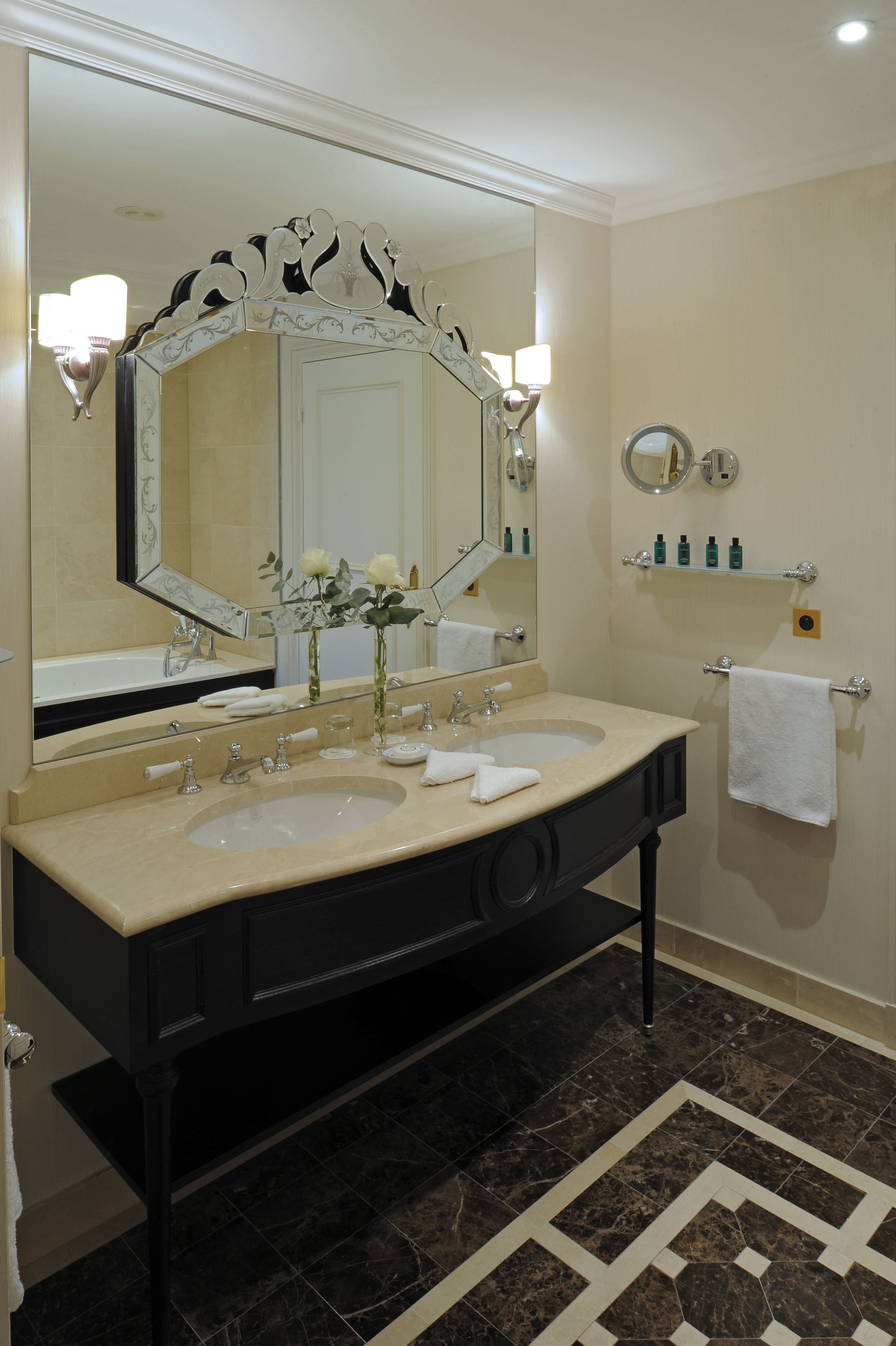 premium suite | bathroom | combined shower/bathtub, rainfall showerhead, designer toiletries
