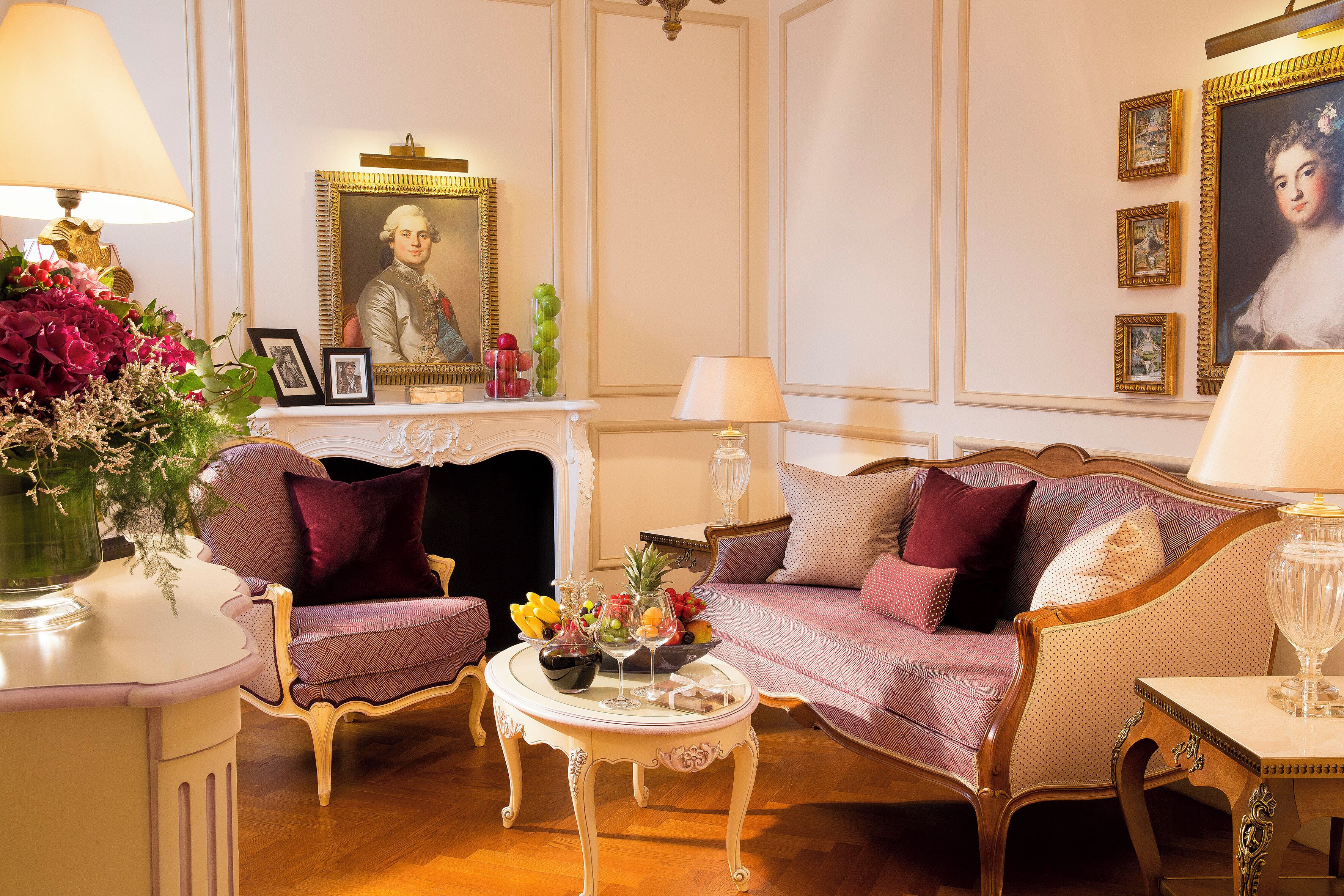 premium suite | living area | lcd tv, pay films