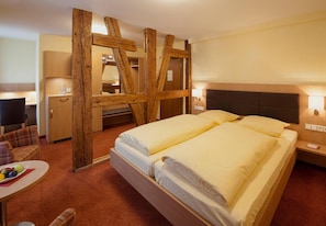 Camas Select Comfort, frigobar, cofres nos quartos, escrivaninha