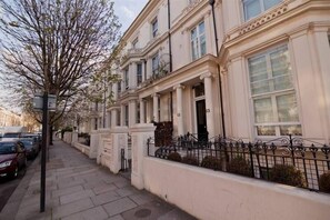 View from property - The Kensington Studios (London)