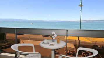 Superior Double Room, Lake View | Balcony