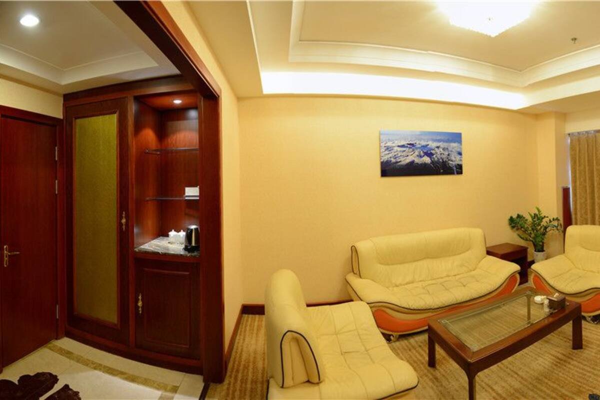 Executive Suite