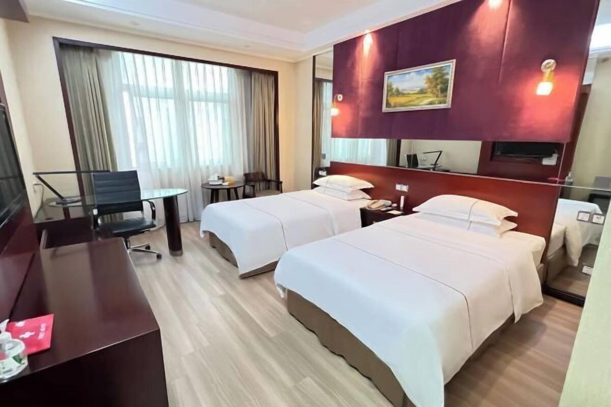Desk, rollaway beds