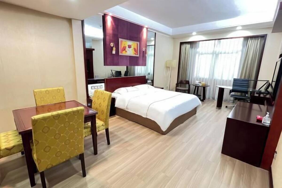 Desk, rollaway beds, free wired internet