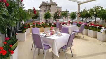 Breakfast, lunch, dinner served; international cuisine, garden views