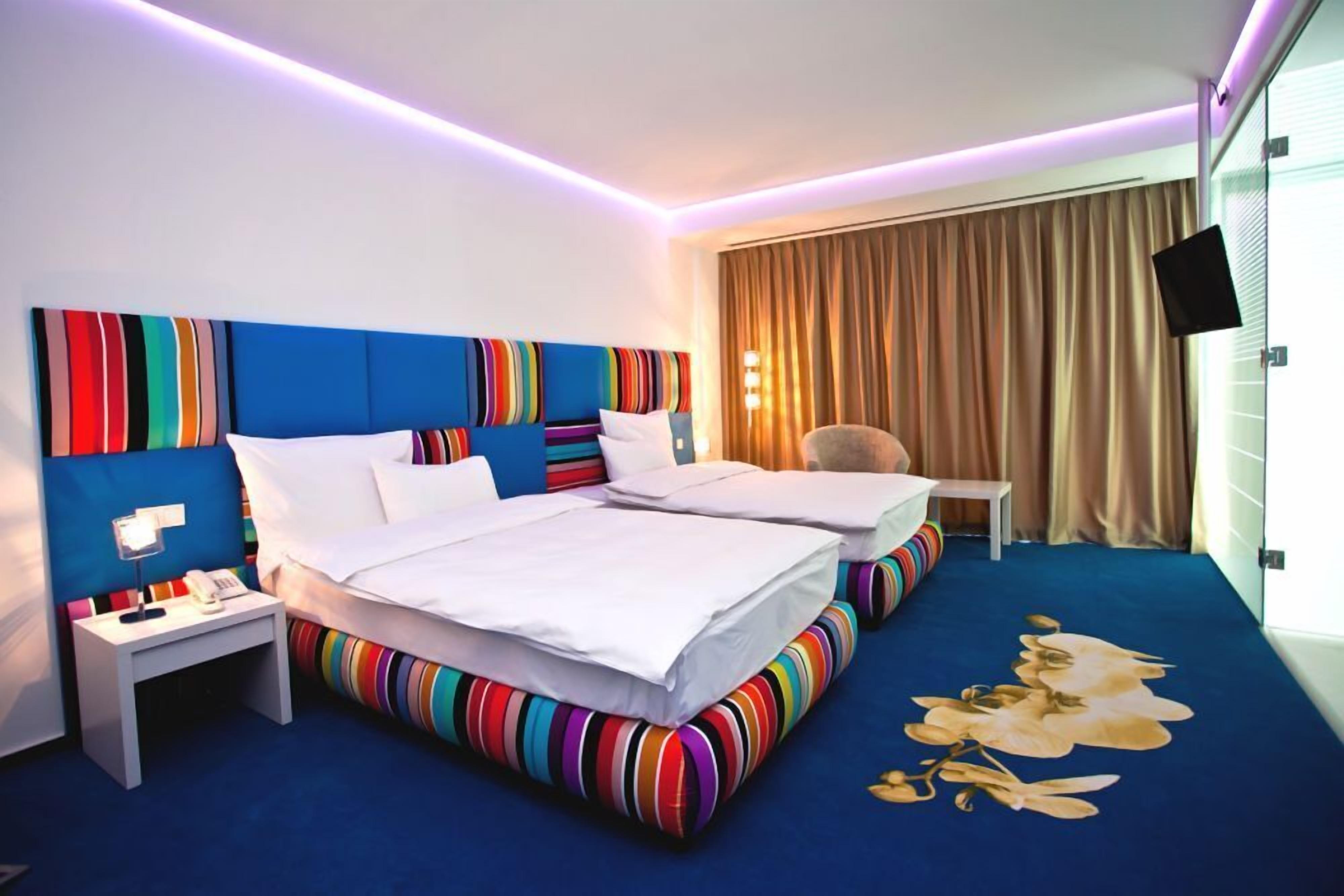 Premium bedding, minibar, in-room safe, desk