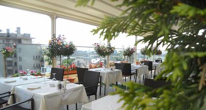 Marshal Garden Hotel