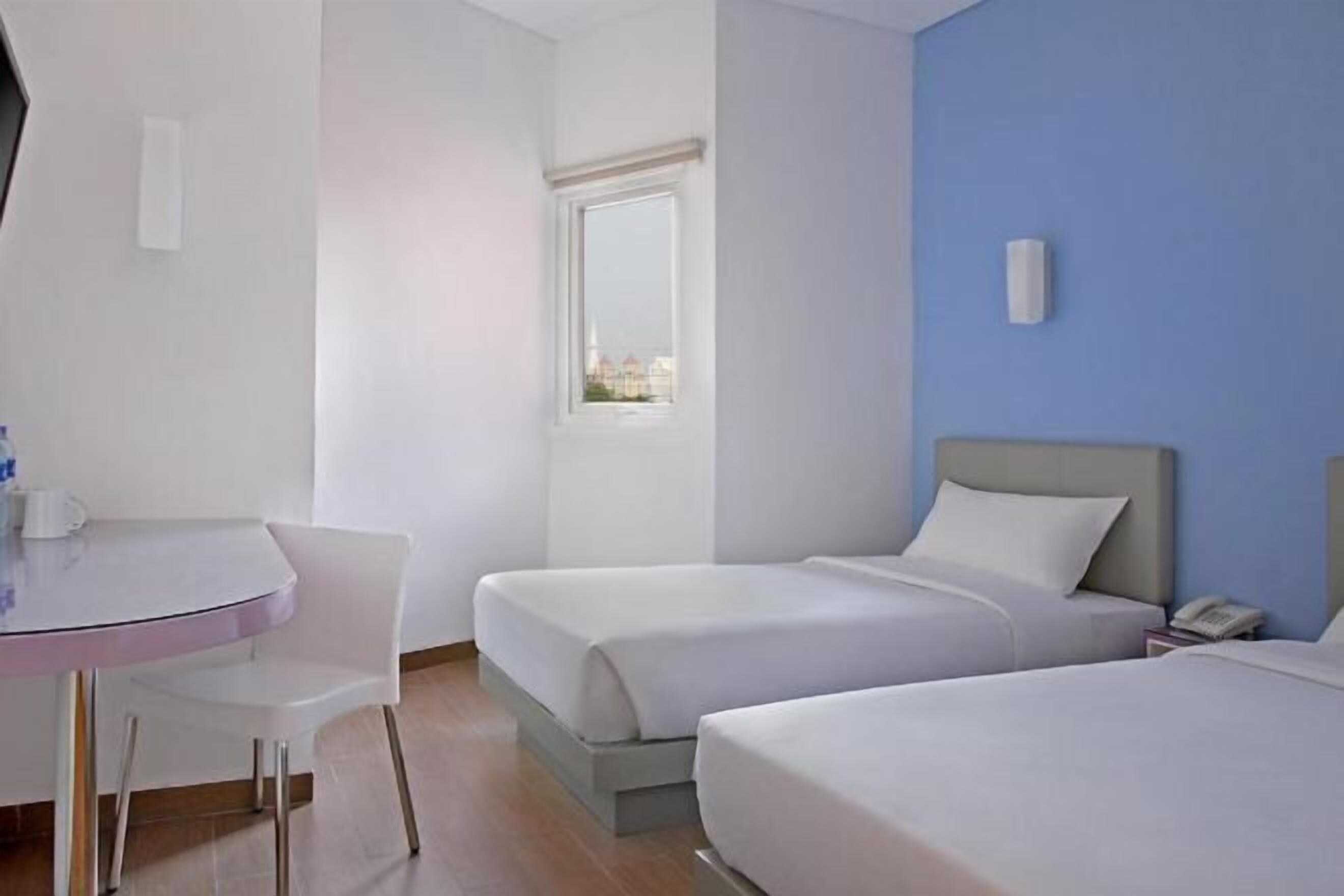 In-room safe, desk, free WiFi, bed sheets