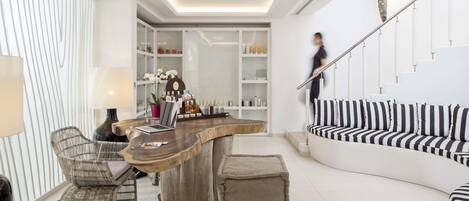 Khu tiếp tân spa