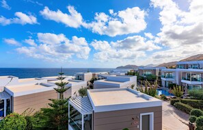 Exterior - The Royal Blue (Mylopotamos)