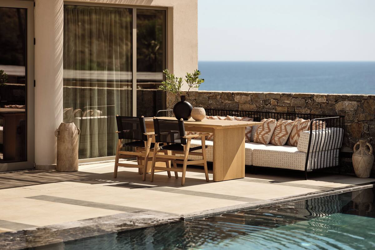 Indigo Residence Sea front with Pool | 露台