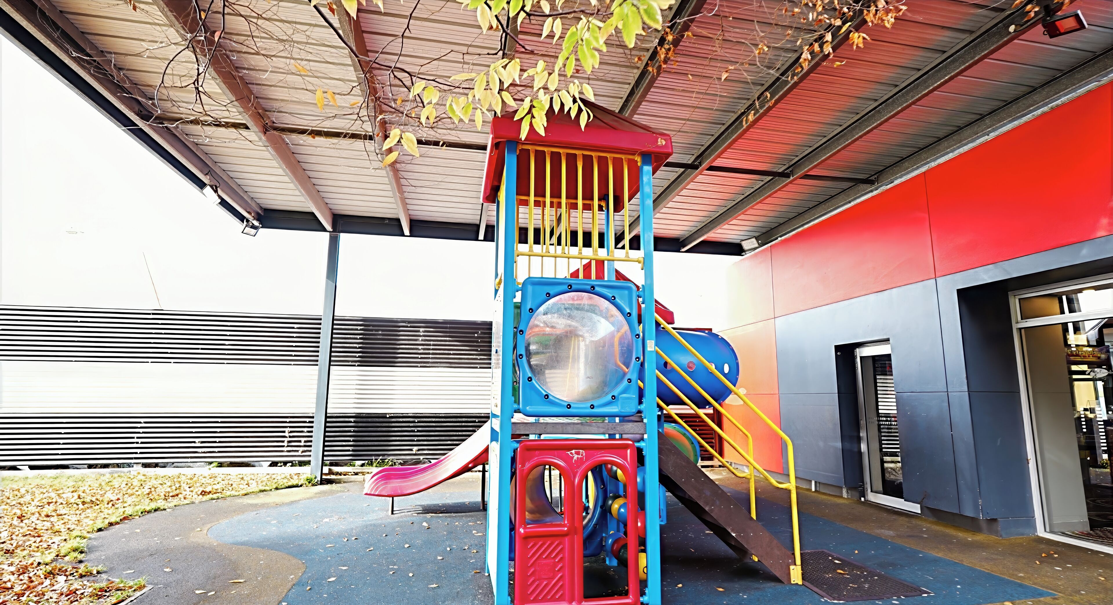 Children’s play area – outdoor