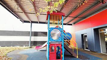Children’s play area – outdoor