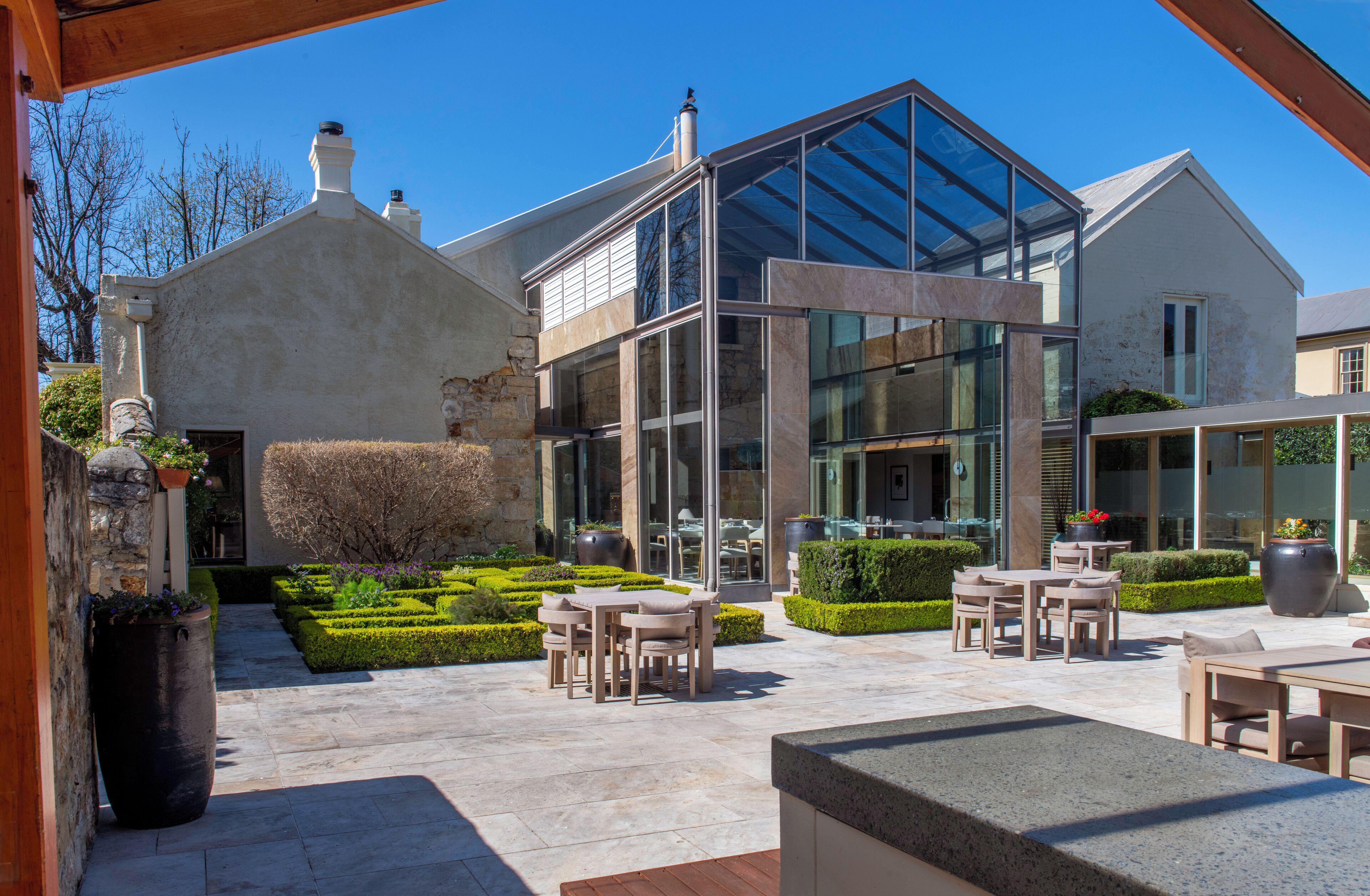 บริเวณภายนอก