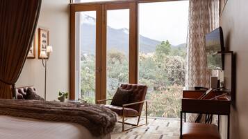 Wellington Suite | Mountain view