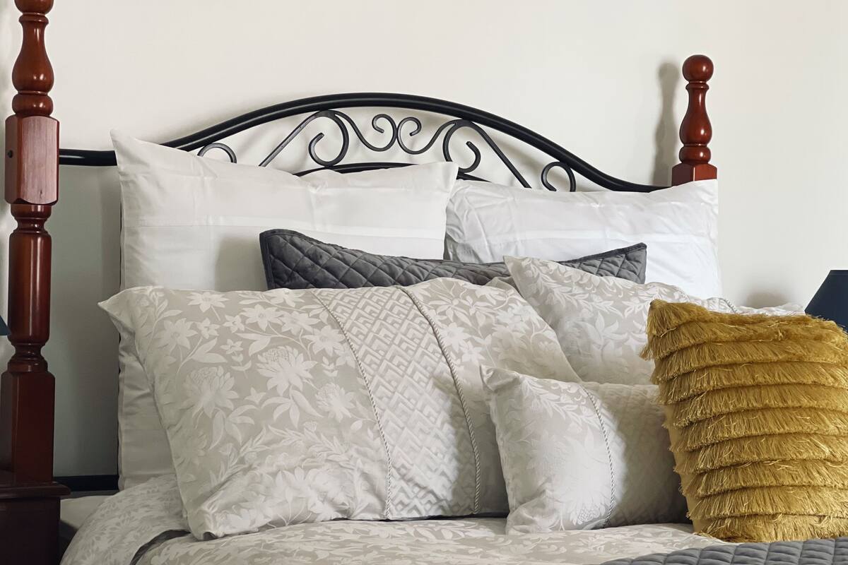 Standardzimmer (Sarah) | Kostenlose Minibar, individuell dekoriert, individuell eingerichtet