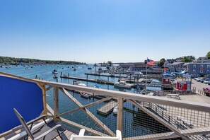 King Outer Harbor View (Best View)  | Terrace/patio