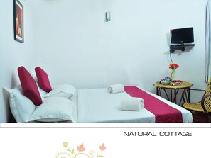 Natural Hut | 1 bedroom, Egyptian cotton sheets, premium bedding, desk