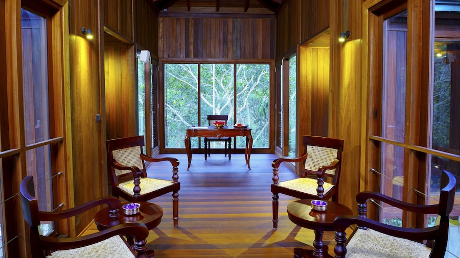 Niraamaya Cardamom Club
