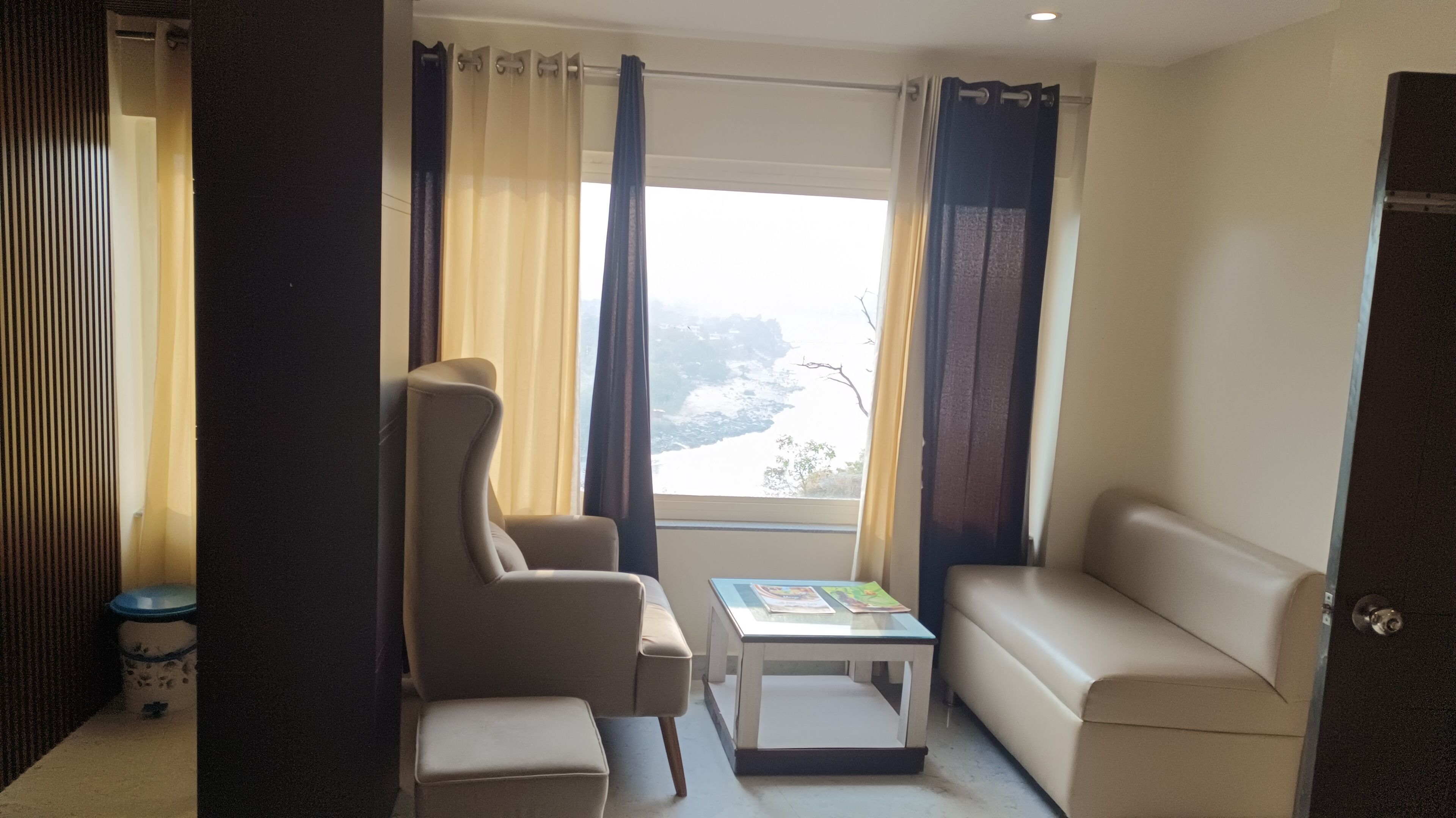 executive room, 1 double bed | premium bedding, memory-foam beds, blackout curtains, iron/ironing board