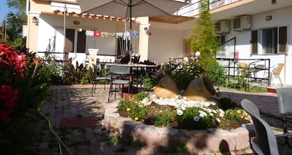 Kostas Apartments & Studios