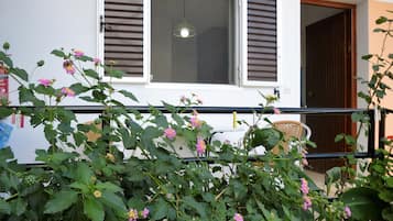 Studio, Garden View | Balcony