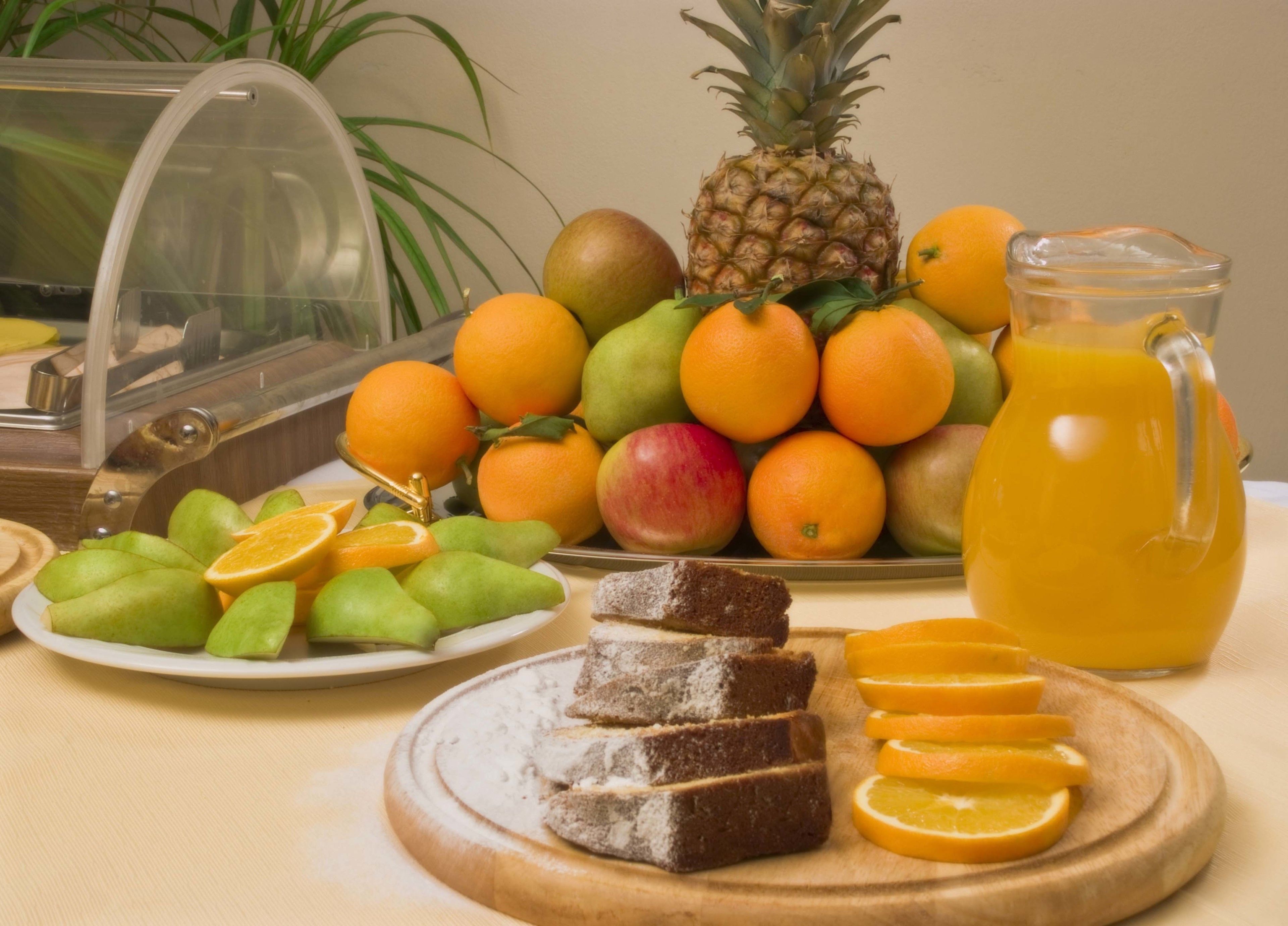 daily buffet breakfast (eur 8 per person)