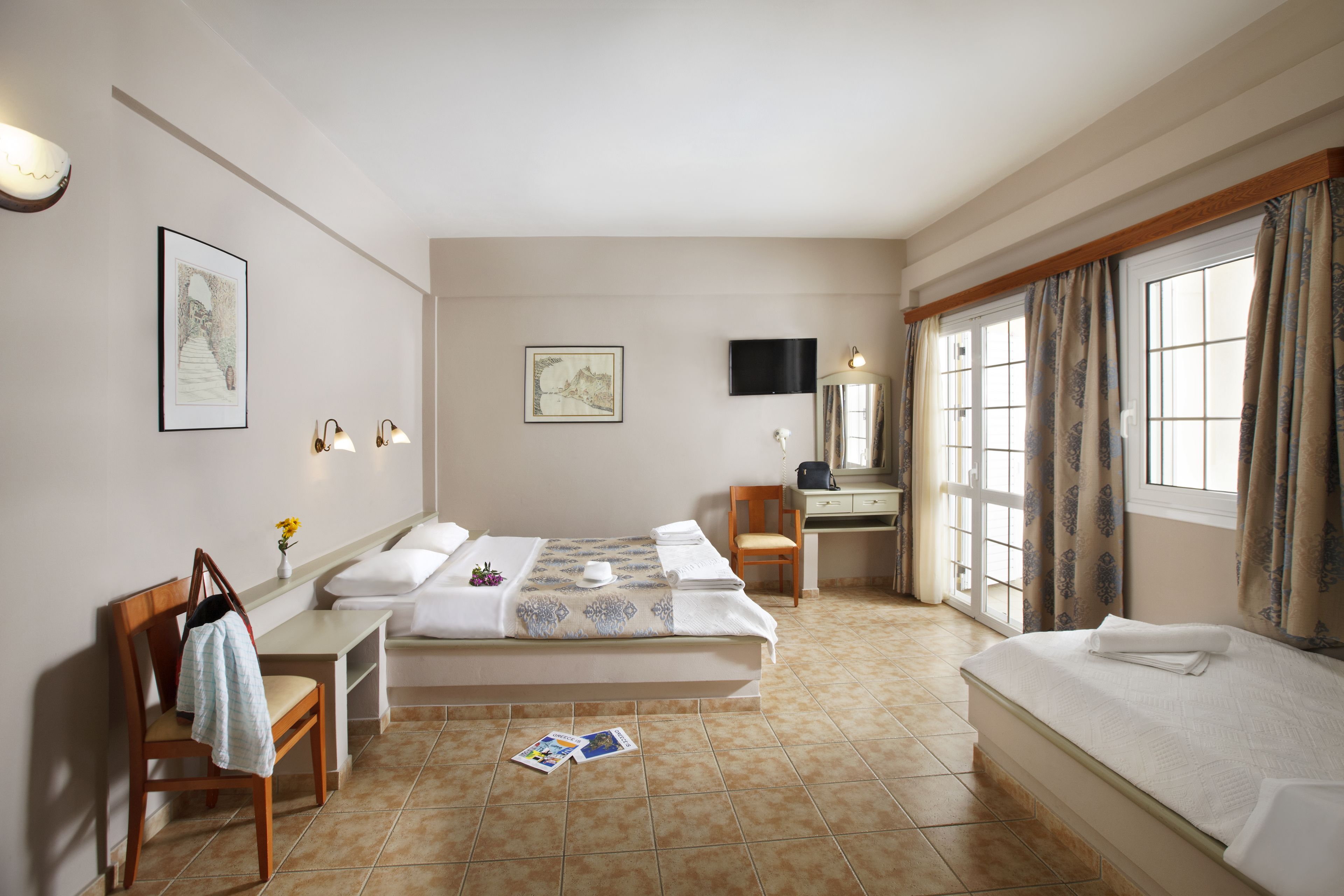 in-room safe, individually decorated, individually furnished, desk