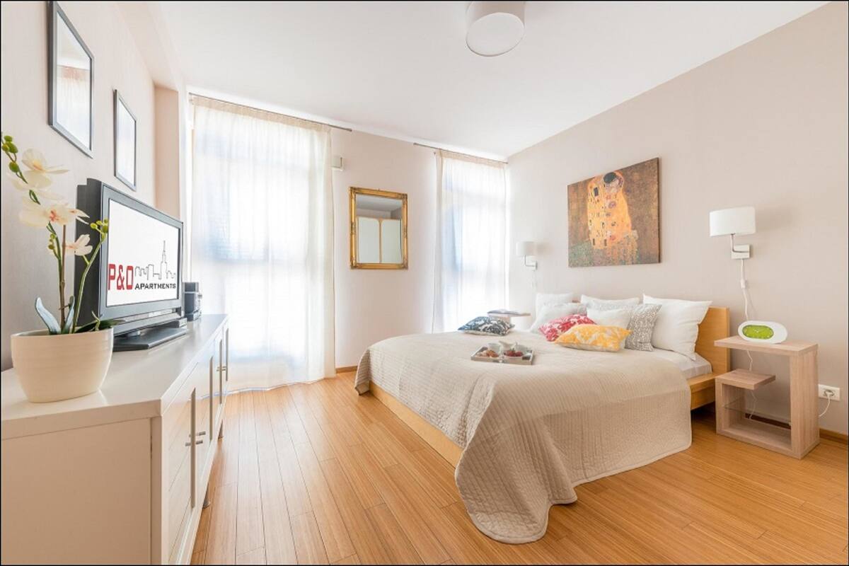Superior Apartment (4 Adults) | Down comforters, soundproofing, iron/ironing board, WiFi (free)