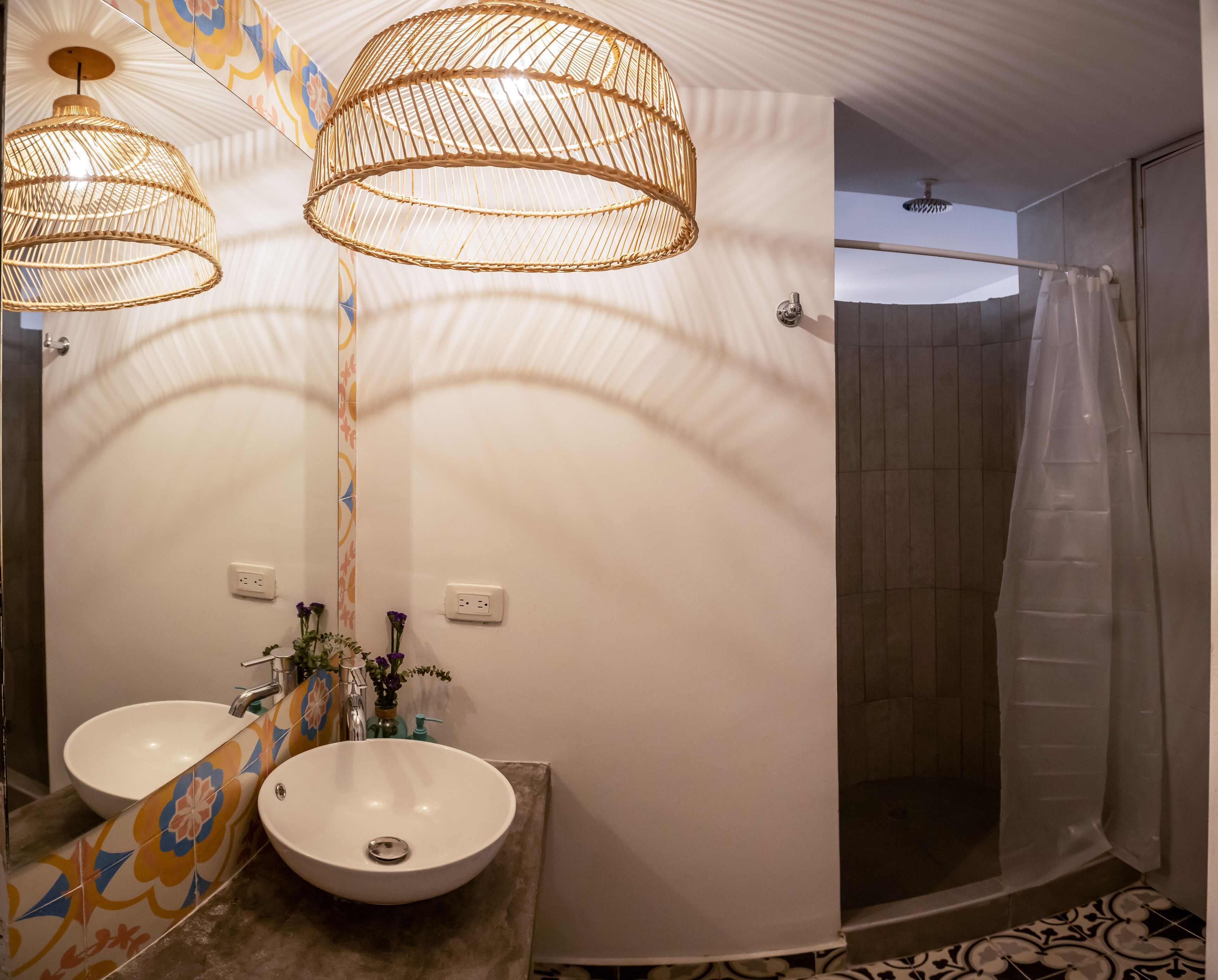 comfort apartment (doble occupancy) | bathroom | shower, rainfall showerhead, towels