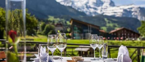 Lunch, dinner served; local cuisine, al fresco dining