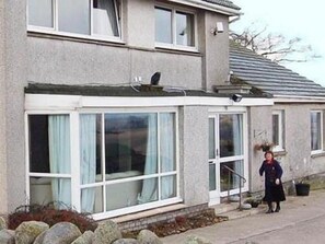 Exterior - Aran House B&B (Linlithgow)