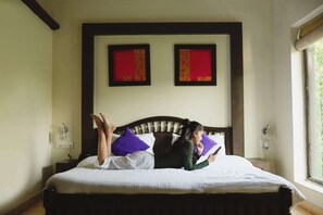 Suite | Individually furnished, desk, laptop workspace, free WiFi