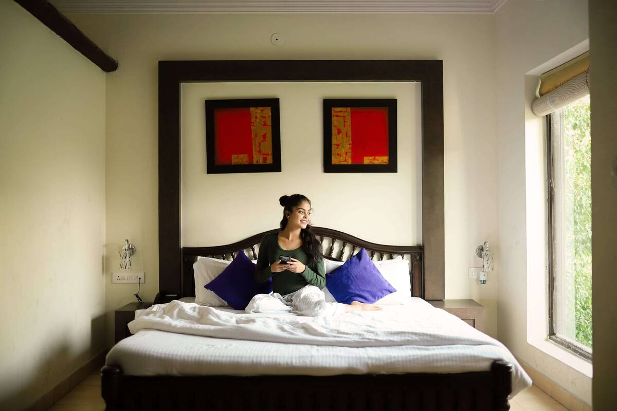 Suite | Individually furnished, desk, laptop workspace, free WiFi