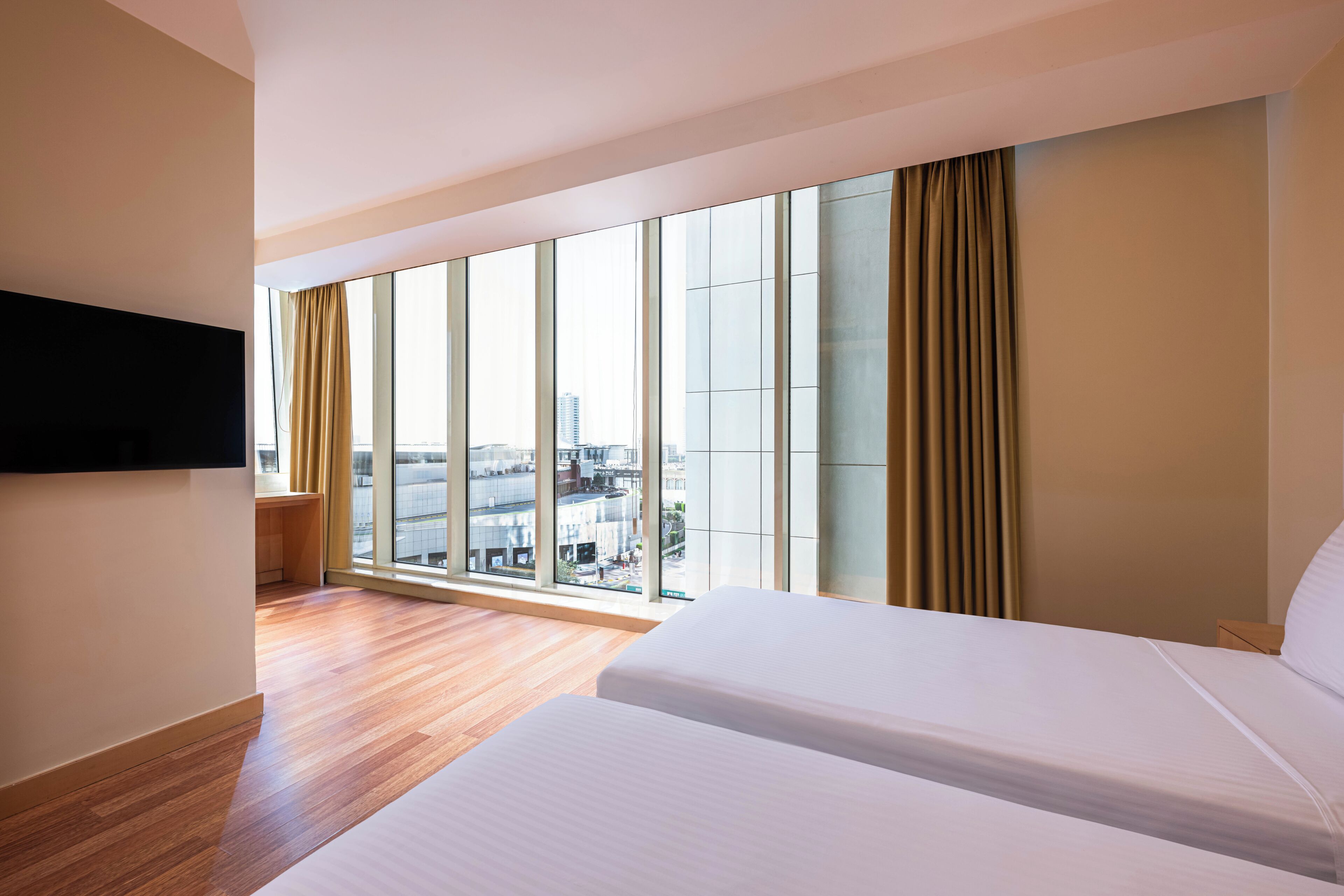 Room, 2 Twin Beds | City view